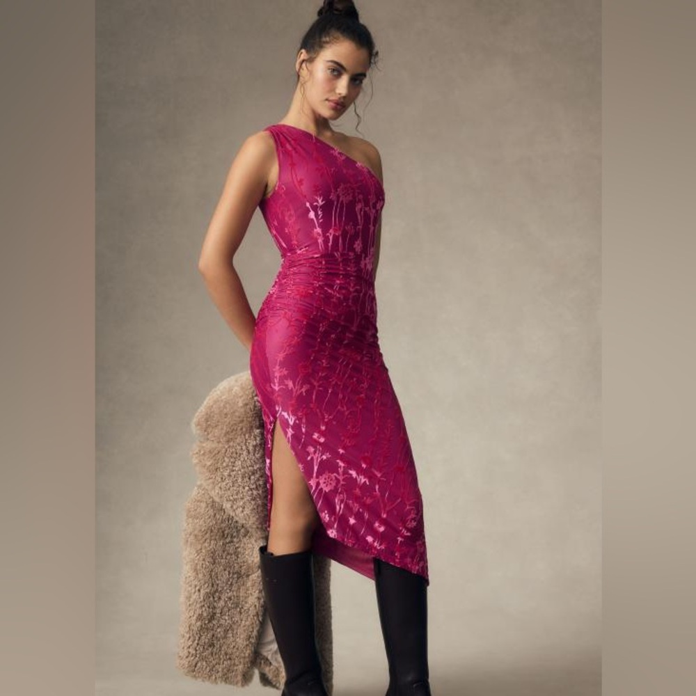 Hutch Monty one shoulder pink dress size L